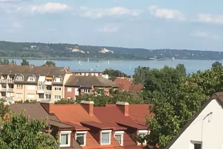 Eladó ingatlan, Balatonalmádi - kilátás